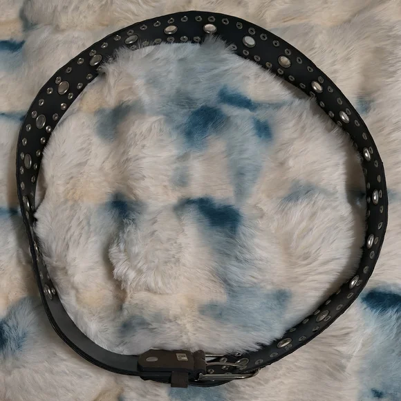 Source Unknown Brown Studded Grommet Belt - Picture 3 of 6